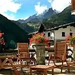 Apart-hotel Checrouit 3*