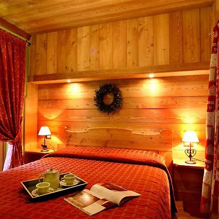 Hotel apartamentowy Checrouit Courmayeur