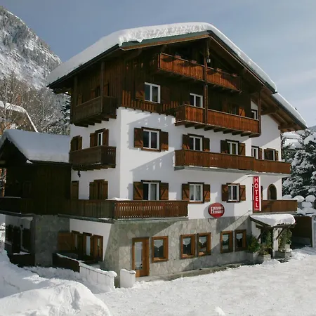 Checrouit Apart-hotel 3*