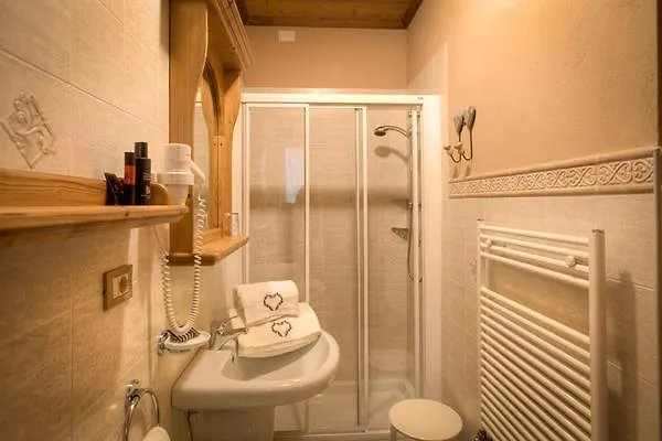 Checrouit كورمايور