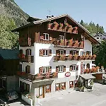 Checrouit Apartahotel Courmayeur