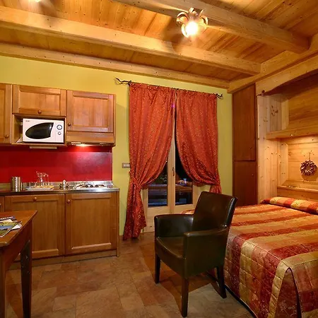 Checrouit Aparthotel