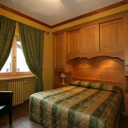 Checrouit Aparthotel