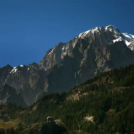 Hotel apartamentowy Checrouit