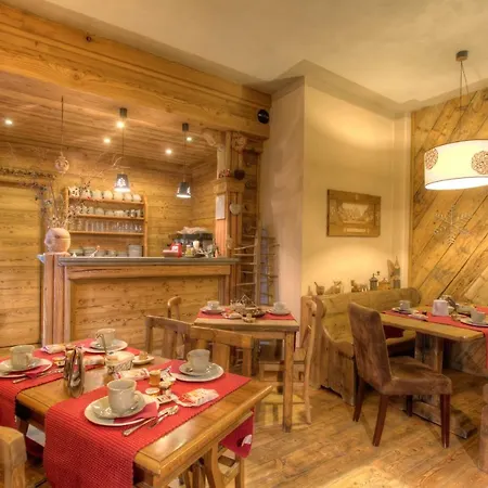 Hotel apartamentowy Checrouit