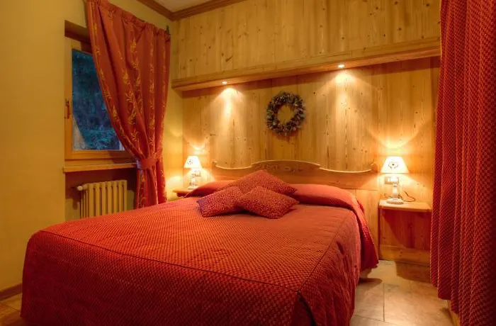 Checrouit Aparthotel