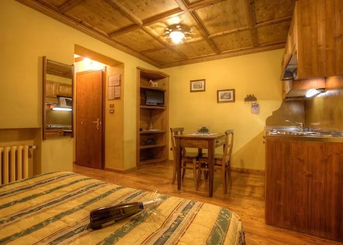 Checrouit מלון דירות קורמאיור